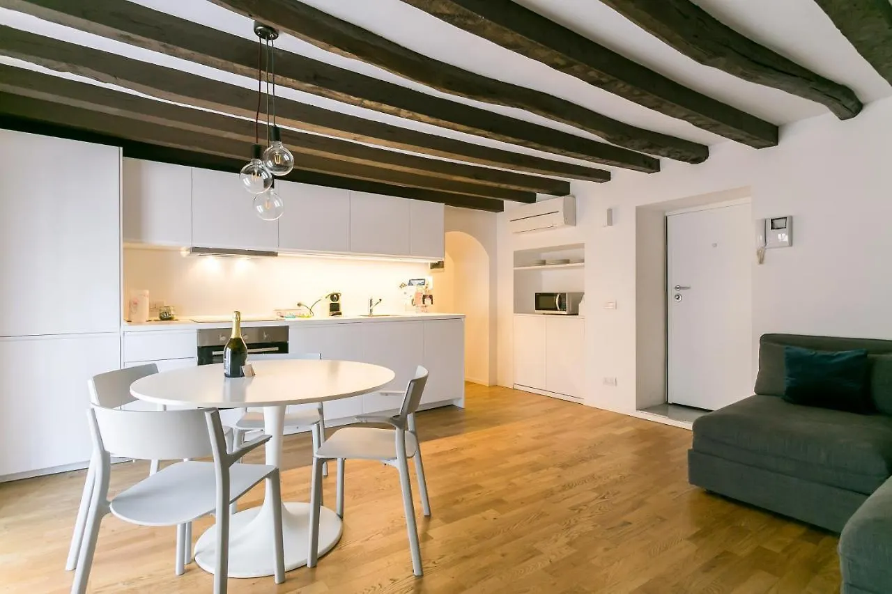 Mortara Navigli Apartments Milaan
