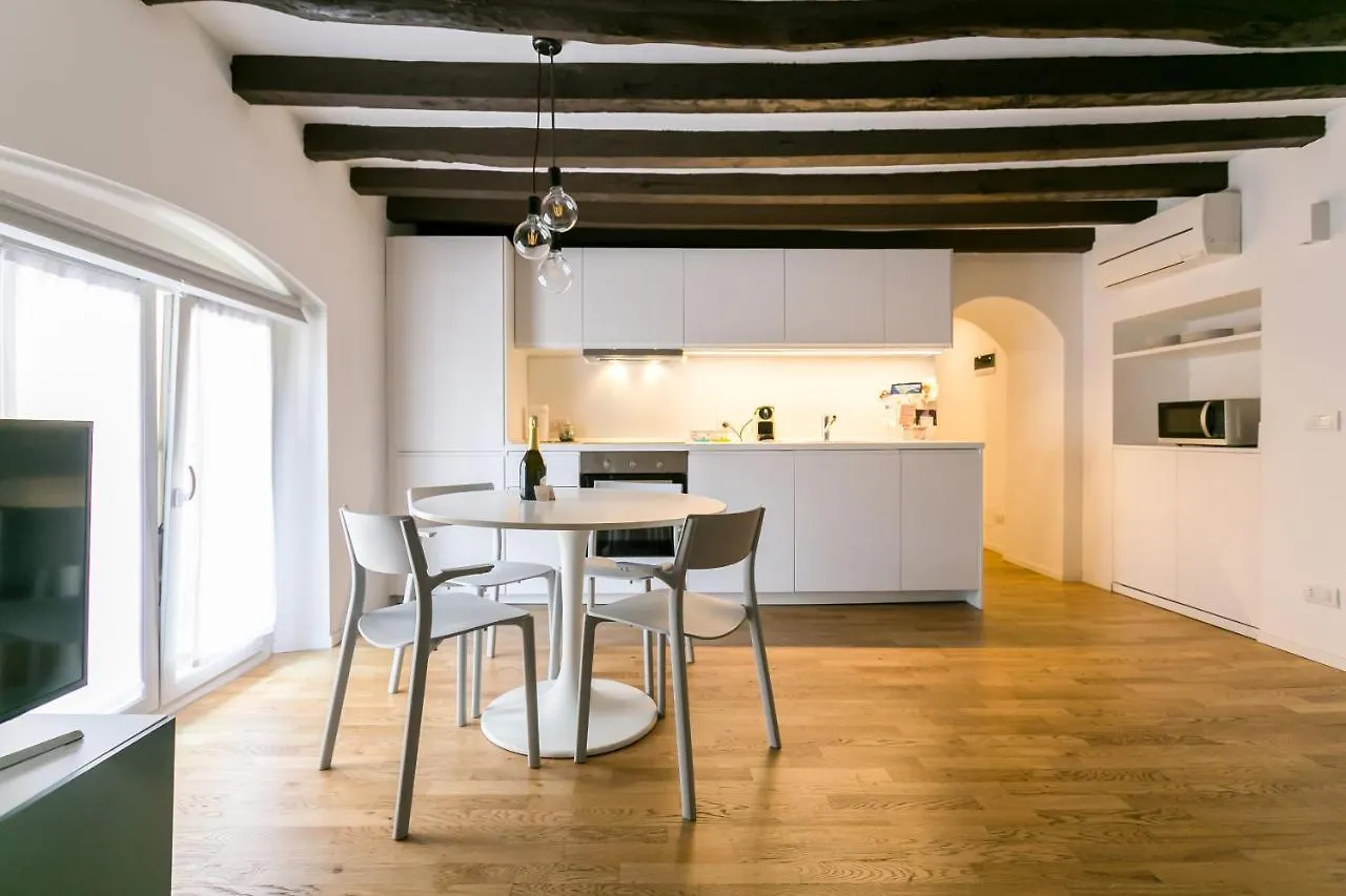 Mortara Navigli Apartments Milaan 0*,  Italië